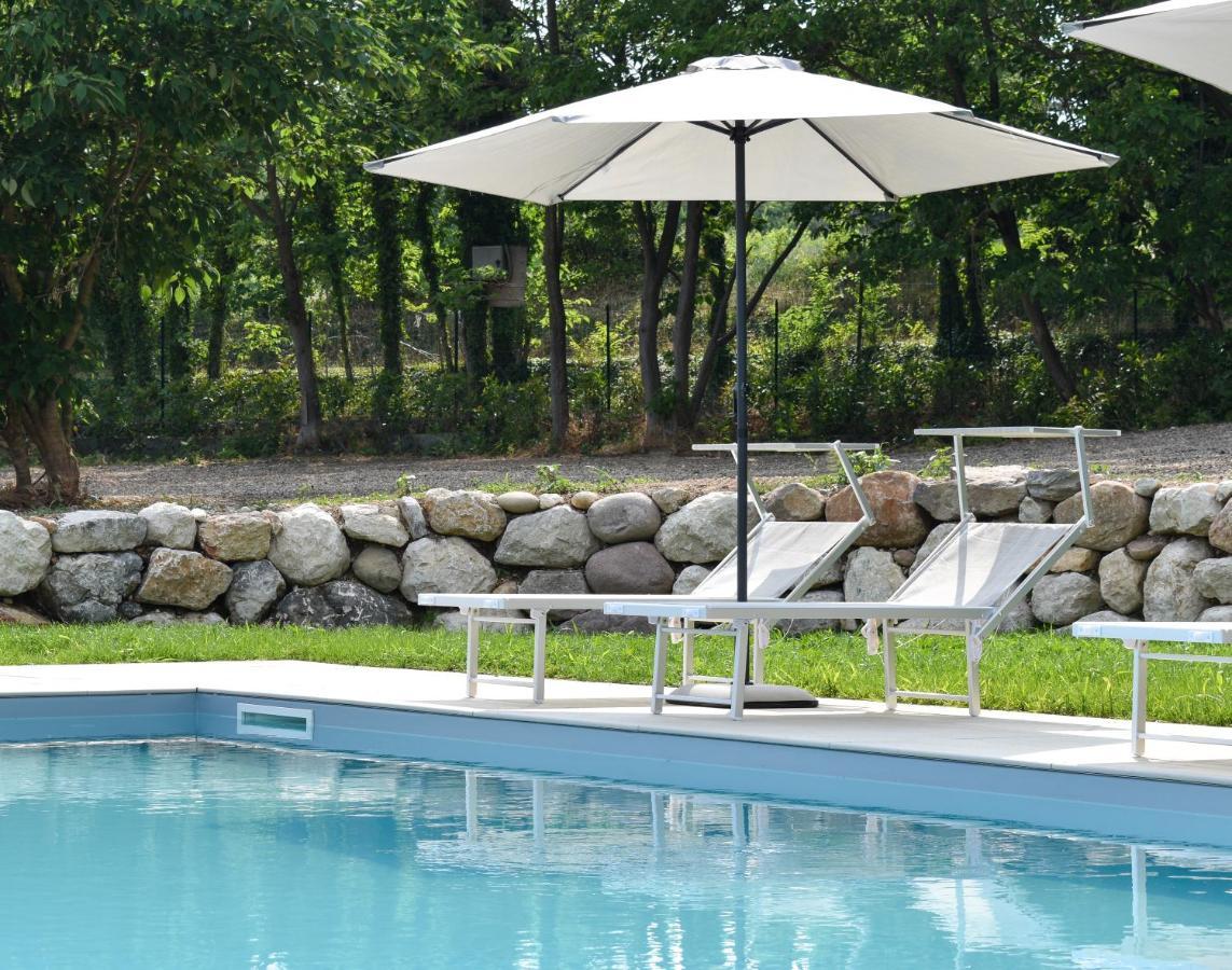 Bed And Breakfast Le Giale Castelnuovo del Garda Buitenkant foto