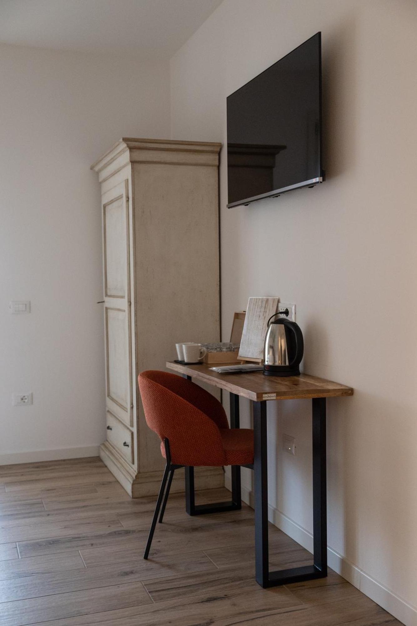 Bed And Breakfast Le Giale Castelnuovo del Garda Buitenkant foto