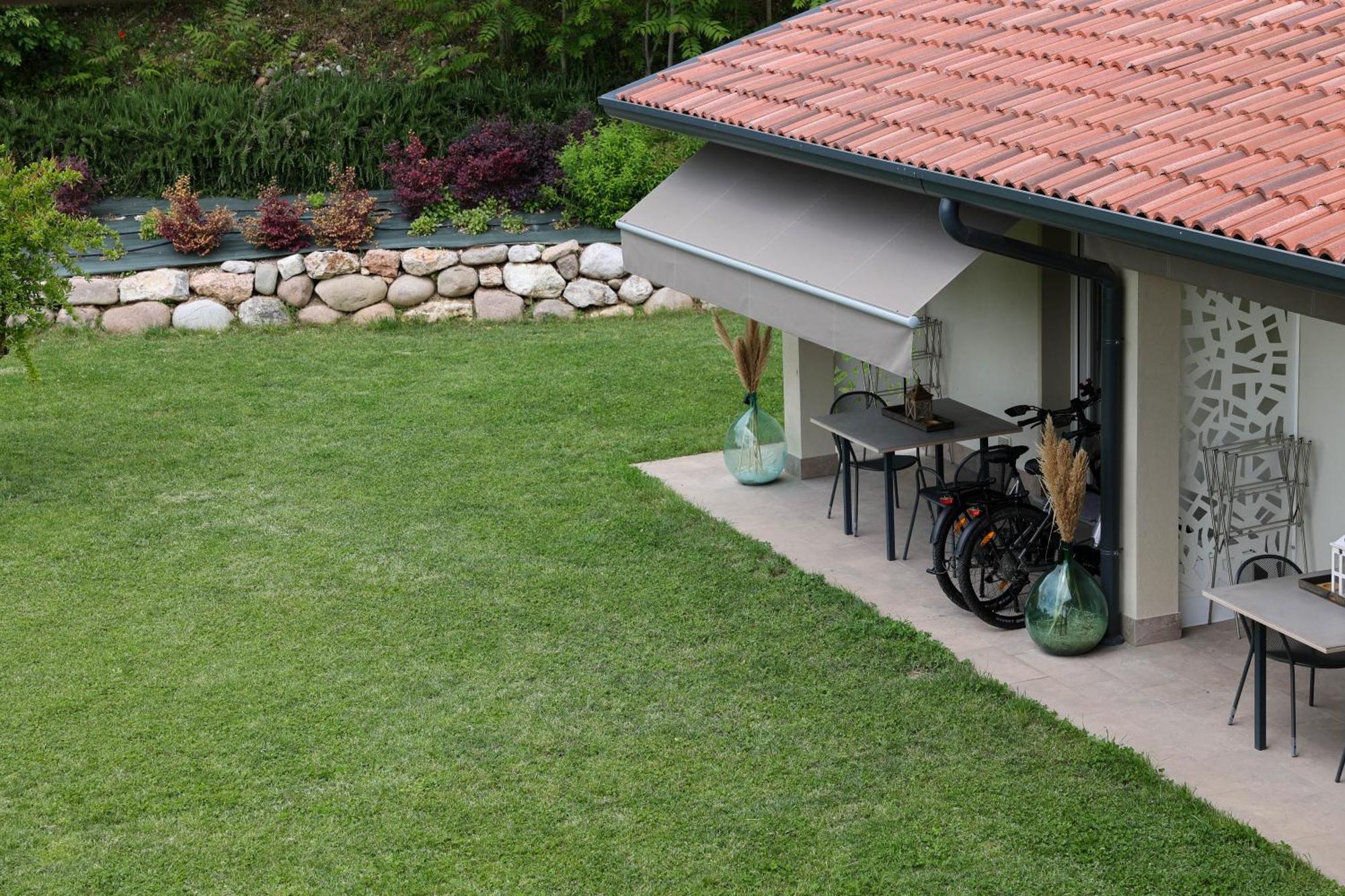 Bed And Breakfast Le Giale Castelnuovo del Garda Buitenkant foto