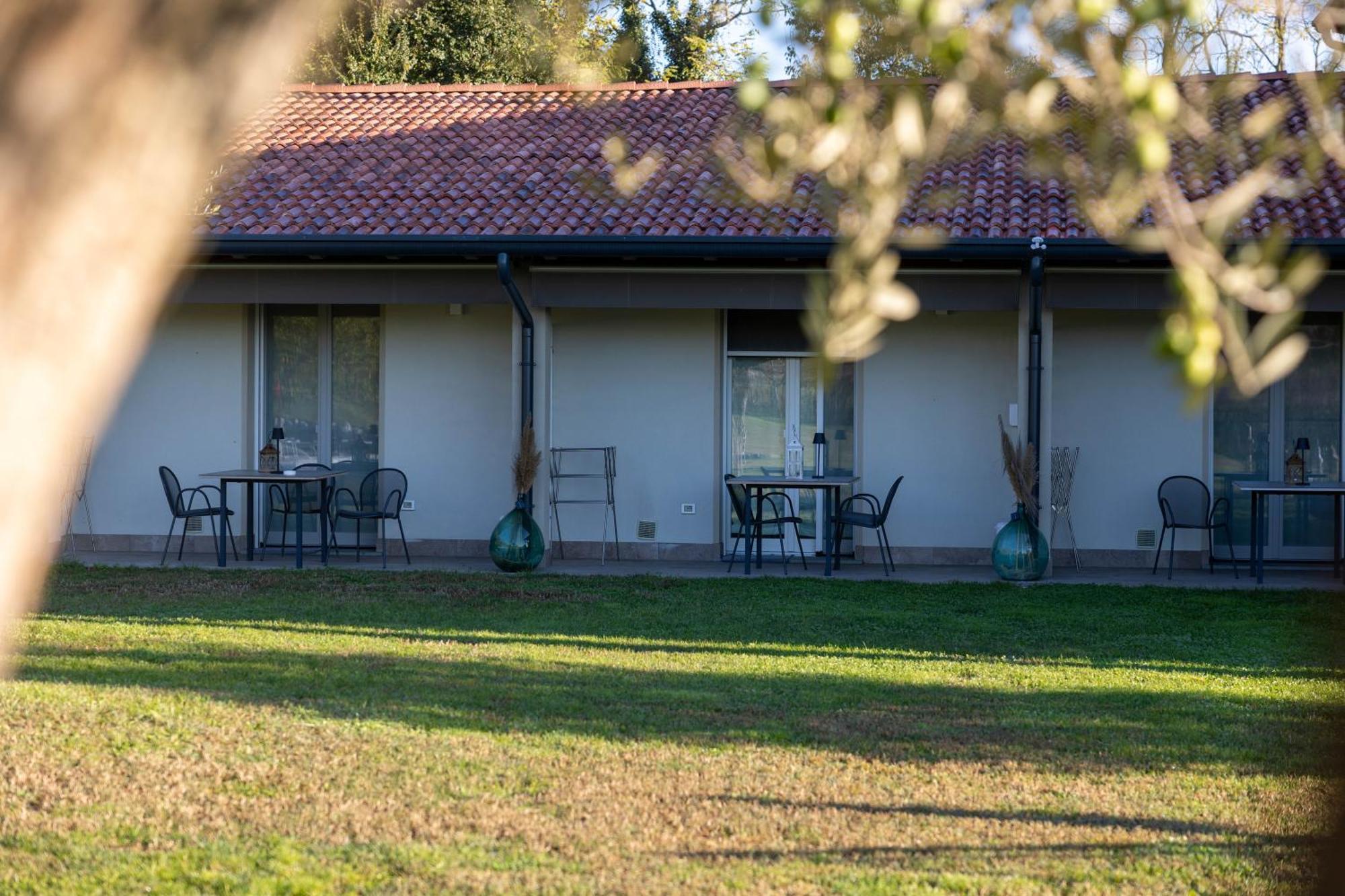 Bed And Breakfast Le Giale Castelnuovo del Garda Buitenkant foto